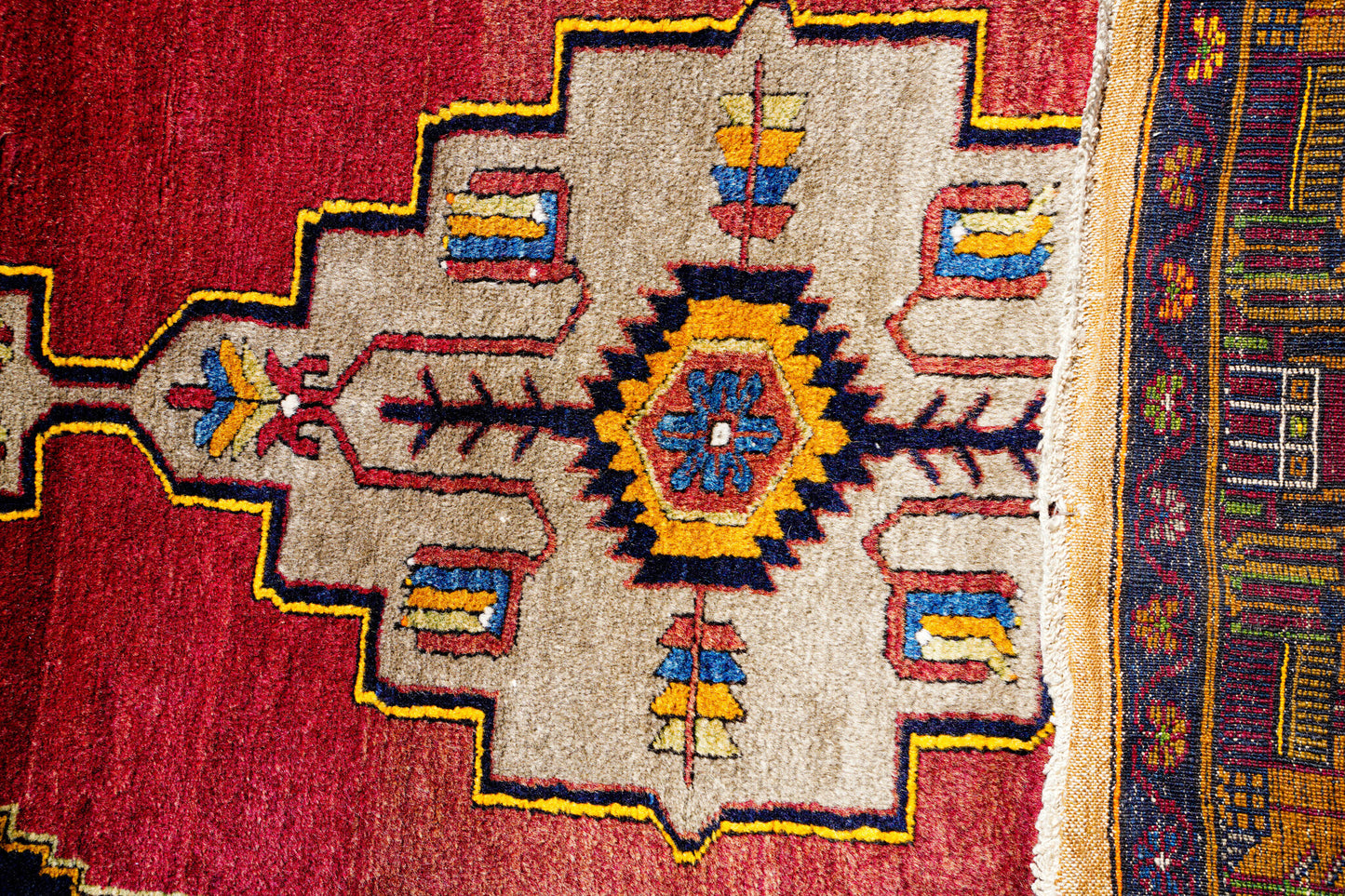 Anatolian Hand Woven Nomadic Yahyali Rug