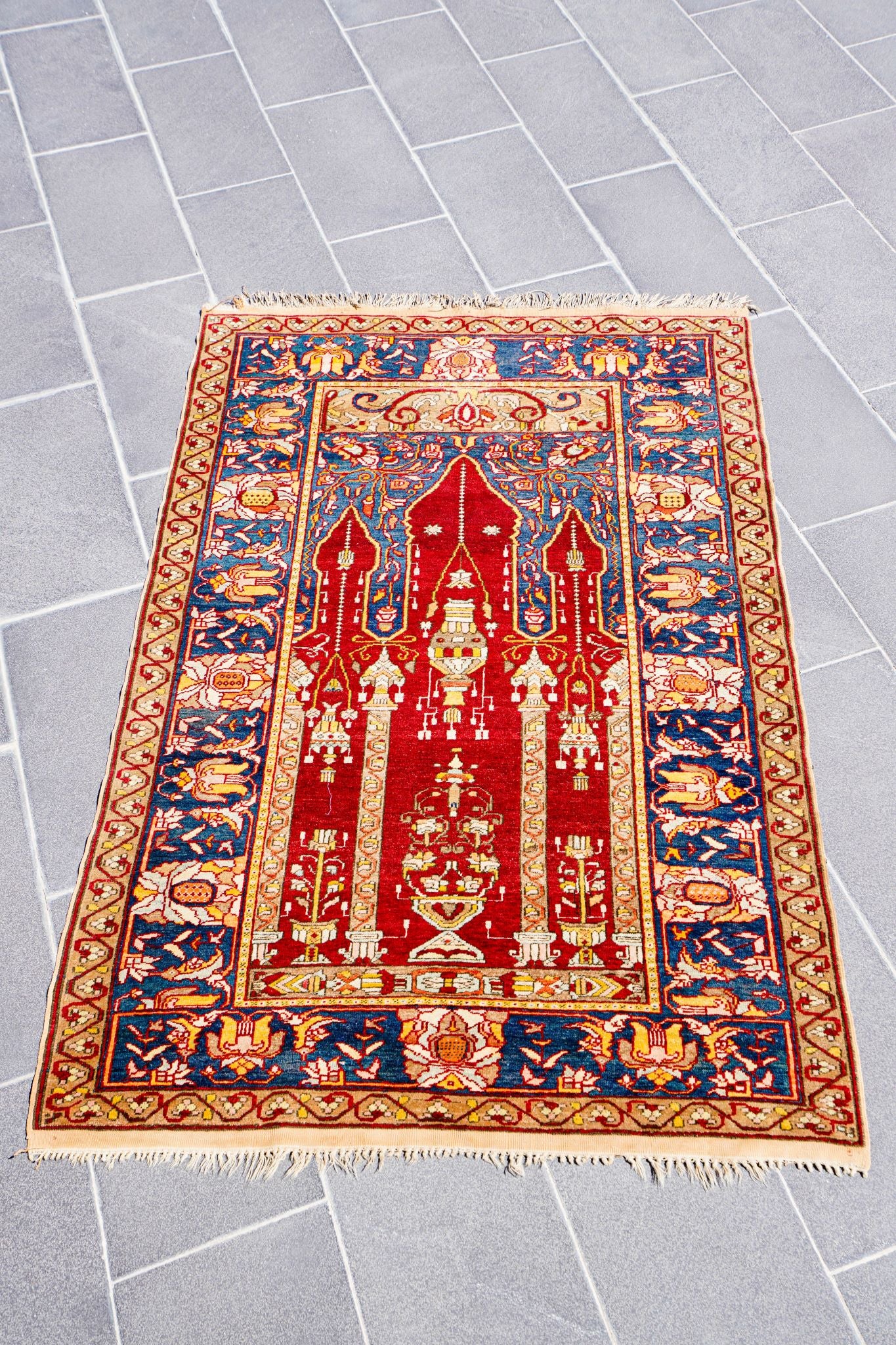 Anatolian Hand Woven Nomadic Dazkiri Rug