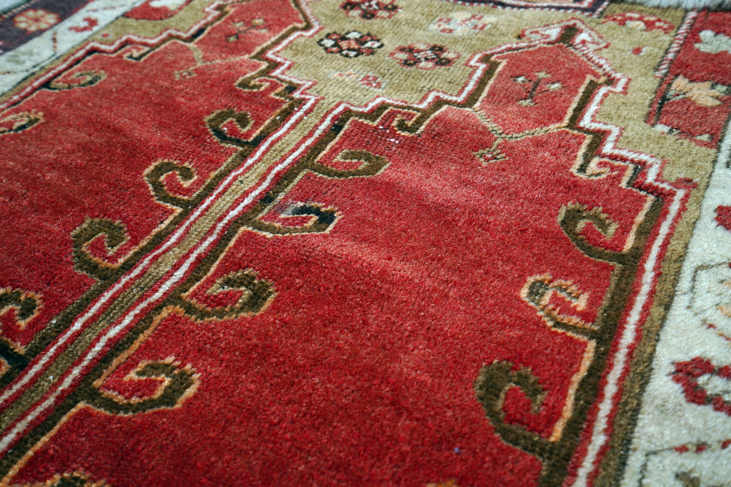 Anatolian Hand Woven Nomadic Malatya Rug