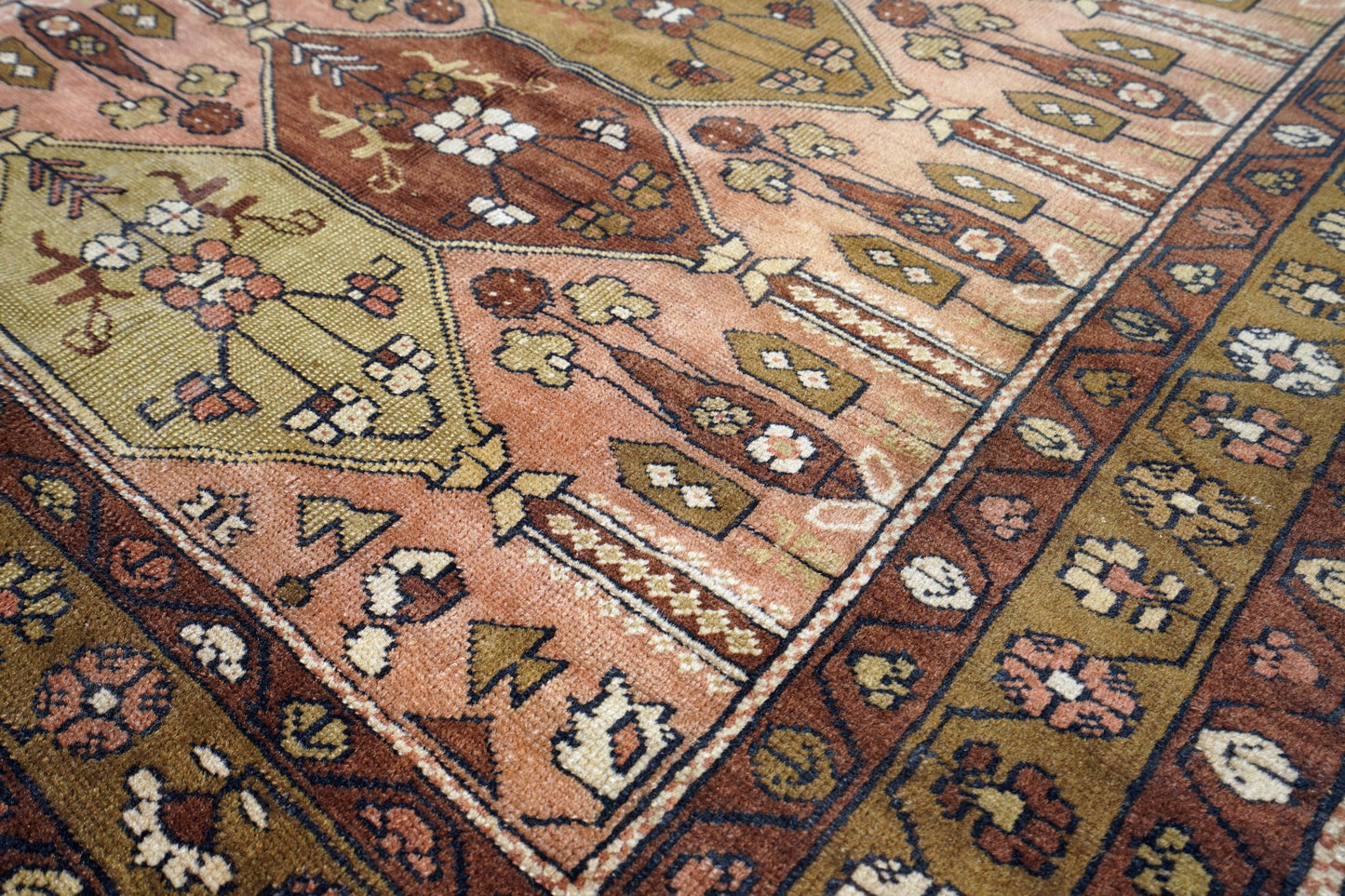 Anatolian Hand Woven Nomadic Milas Rug