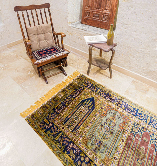 Anatolian Hand Woven Nomadic Bandirma Rug